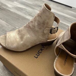 Lucky Brand Kids Sz 1m YG-Bray dress shoe